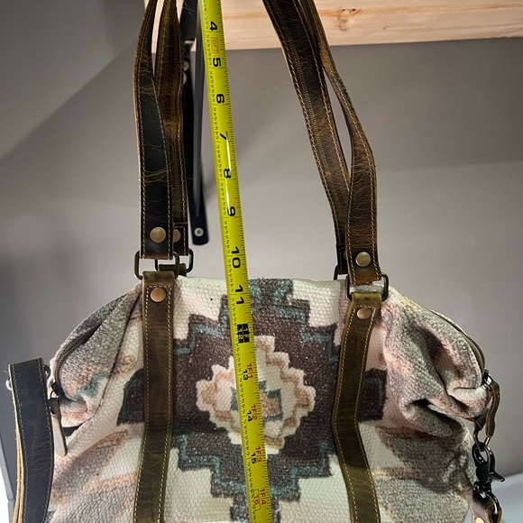 Myra Bag Aztec Pattern Shoulder Bag with Leather Straps - Picture 2 of 9